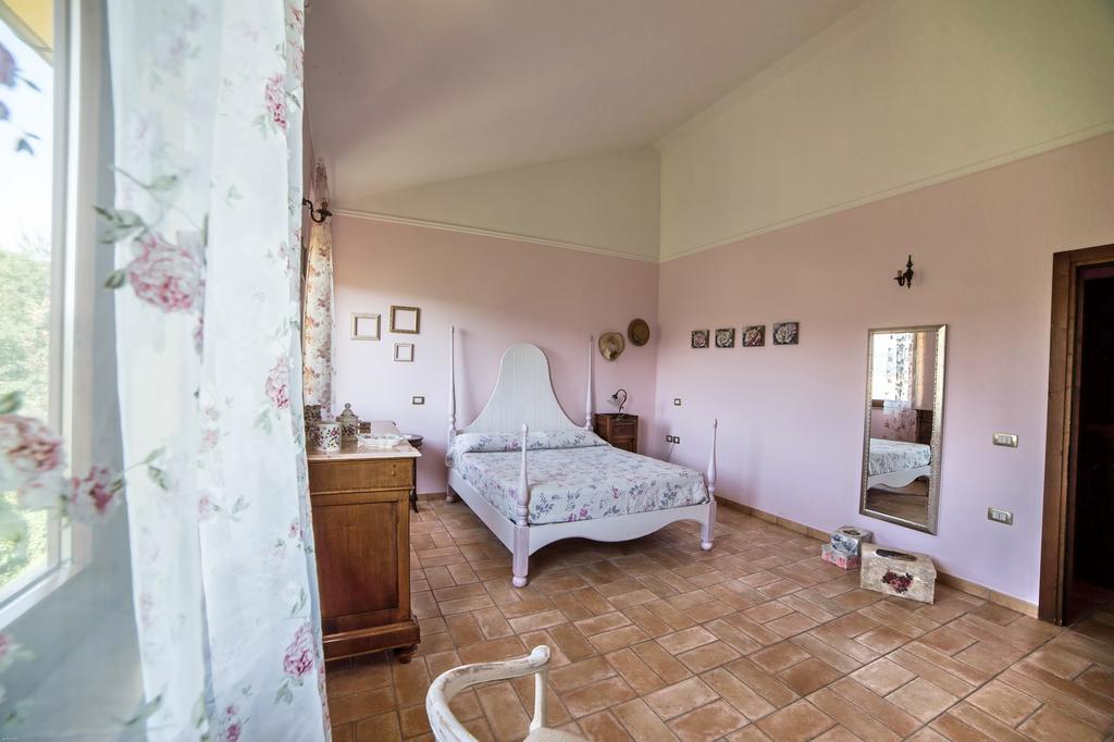 La Rupe Del Falco Monteciccardo Luaran gambar